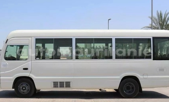 Acheter Occasion Voiture Toyota Coaster Blanc à Arafat, Wilaya du Trarza Acheter Occasion Voiture Toyota Coaster Blanc à Arafat, Wilaya du Trarza