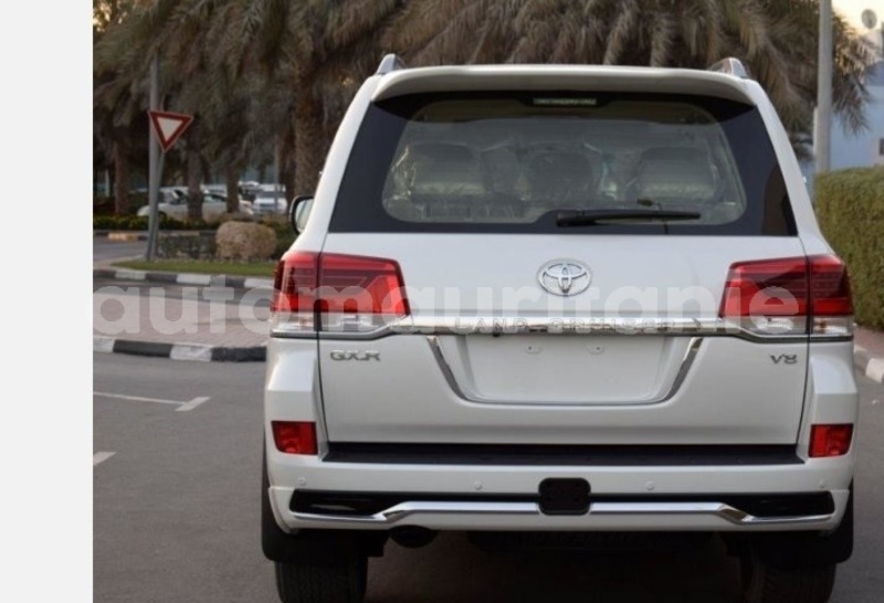 Big with watermark toyota land cruiser wilaya du trarza arafat 5083