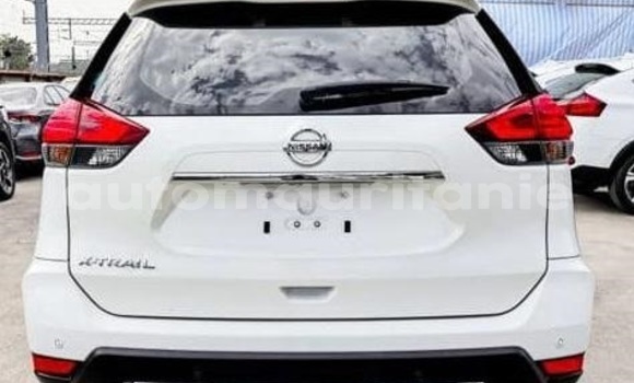 Acheter Occasion Voiture Nissan X–Trail Blanc à Arafat, Wilaya du Trarza Acheter Occasion Voiture Nissan X–Trail Blanc à Arafat, Wilaya du Trarza