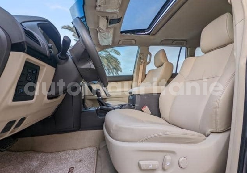 Big with watermark toyota land cruiser prado wilaya du trarza arafat 5092