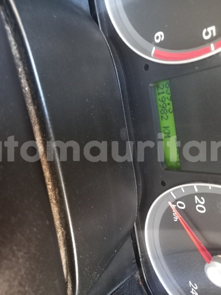 Big with watermark ford mustang wilaya du trarza rosso 5104