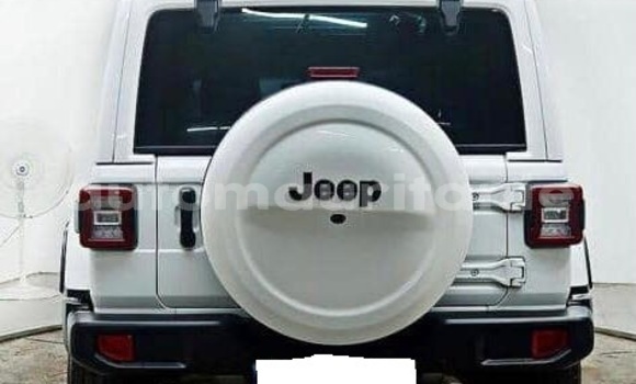Acheter Occasion Voiture Jeep Wrangler Blanc à Arafat, Wilaya du Trarza Acheter Occasion Voiture Jeep Wrangler Blanc à Arafat, Wilaya du Trarza