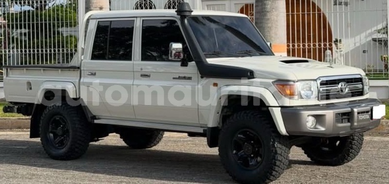 Big with watermark toyota land cruiser wilaya du trarza arafat 5126