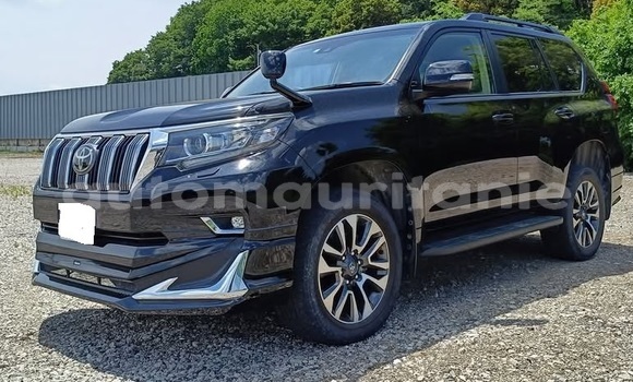 Acheter Occasion Voiture Toyota Land Cruiser Prado Noir à Arafat, Wilaya du Trarza Acheter Occasion Voiture Toyota Land Cruiser Prado Noir à Arafat, Wilaya du Trarza