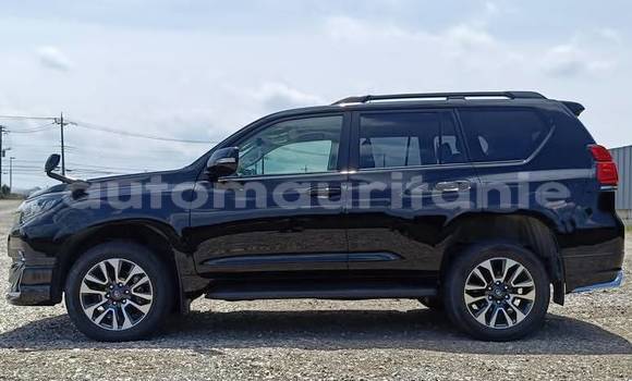Acheter Occasion Voiture Toyota Land Cruiser Prado Noir à Arafat, Wilaya du Trarza Acheter Occasion Voiture Toyota Land Cruiser Prado Noir à Arafat, Wilaya du Trarza