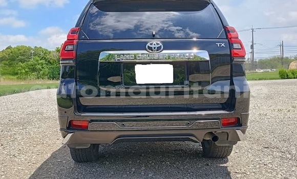 Acheter Occasion Voiture Toyota Land Cruiser Prado Noir à Arafat, Wilaya du Trarza Acheter Occasion Voiture Toyota Land Cruiser Prado Noir à Arafat, Wilaya du Trarza
