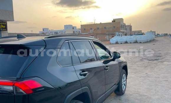 Acheter Occasion Voiture Toyota RAV4 Noir à Aqjawajat, Inshiri Acheter Occasion Voiture Toyota RAV4 Noir à Aqjawajat, Inshiri
