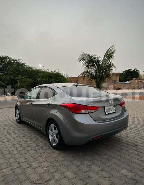 Big with watermark hyundai elantra hodh el gharbi aioun 5137