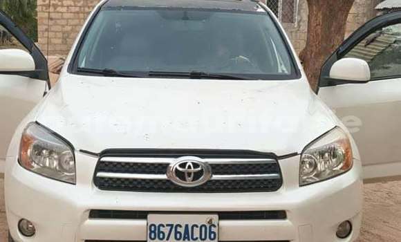 Acheter Occasion Voiture Toyota RAV4 Blanc à Akjoujt, Inchiri Acheter Occasion Voiture Toyota RAV4 Blanc à Akjoujt, Inchiri