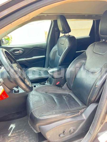 Big with watermark jeep compass brakna alaq 5141