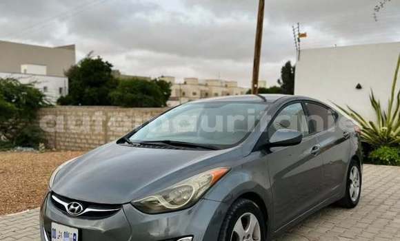 Acheter Occasion Voiture Hyundai Elantra Gris à Alaq, Brakna Acheter Occasion Voiture Hyundai Elantra Gris à Alaq, Brakna