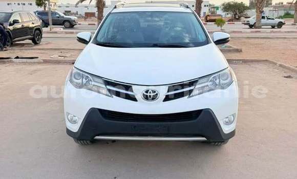 Acheter Occasion Voiture Toyota RAV4 Blanc à an–Na'mah, Hudh-ash-Sharqi Acheter Occasion Voiture Toyota RAV4 Blanc à an–Na'mah, Hudh-ash-Sharqi