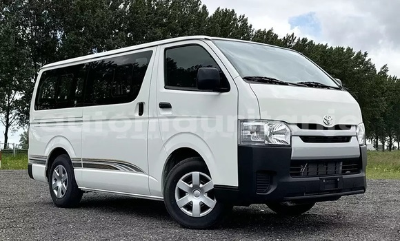 Acheter Occasion Voiture Toyota Hiace Blanc à Alaq, Brakna