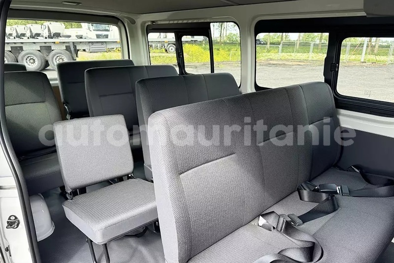 Big with watermark toyota hiace brakna alaq 5153