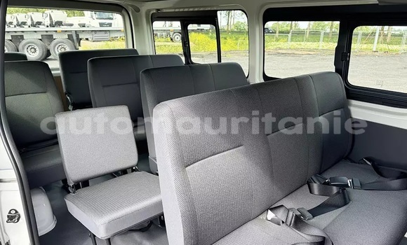 Buy Used Toyota Hiace White Car in Alaq in Brakna Buy Used Toyota Hiace White Car in Alaq in Brakna