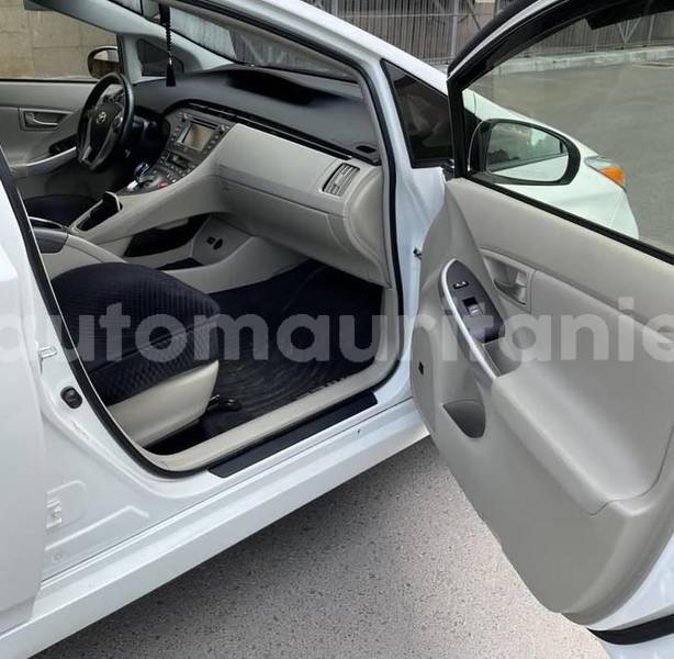 Big with watermark toyota prius wilaya du trarza arafat 5163