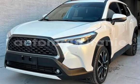 Acheter Occasion Voiture Toyota Corolla Cross Blanc à Arafat, Wilaya du Trarza