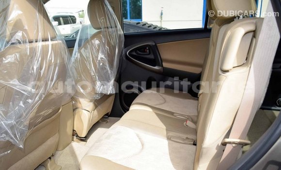 Acheter Import Utilitaire Toyota HiAce Autre à Import - Dubai, Adrar Acheter Import Utilitaire Toyota HiAce Autre à Import - Dubai, Adrar