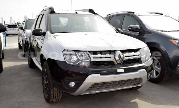 Acheter Import Voiture Renault Duster Noir à Import - Dubai, Adrar Acheter Import Voiture Renault Duster Noir à Import - Dubai, Adrar