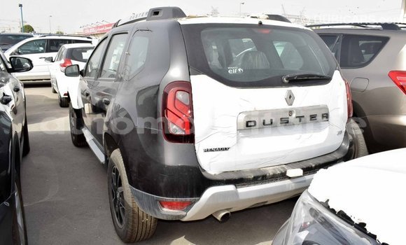 Acheter Import Voiture Renault Duster Noir à Import - Dubai, Adrar Acheter Import Voiture Renault Duster Noir à Import - Dubai, Adrar