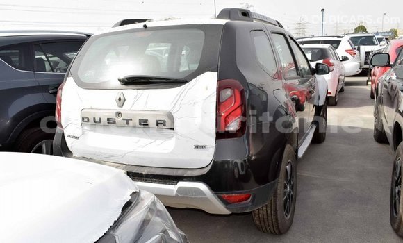 Acheter Import Voiture Renault Duster Noir à Import - Dubai, Adrar Acheter Import Voiture Renault Duster Noir à Import - Dubai, Adrar