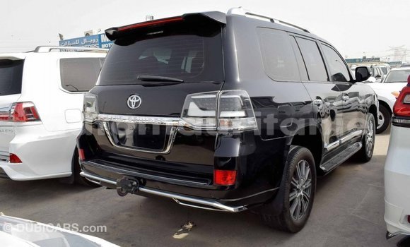 Acheter Import Voiture Toyota Land Cruiser Noir à Import - Dubai, Adrar Acheter Import Voiture Toyota Land Cruiser Noir à Import - Dubai, Adrar