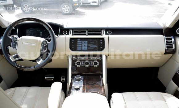 Acheter Import Voiture Land Rover Range Rover Blanc à Import - Dubai, Adrar Acheter Import Voiture Land Rover Range Rover Blanc à Import - Dubai, Adrar