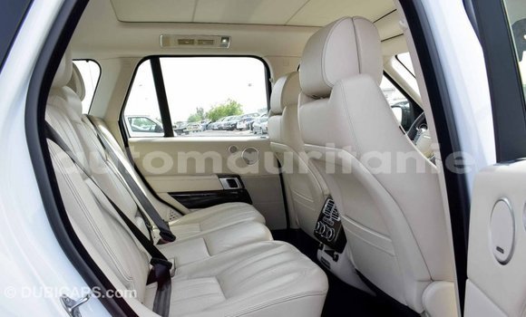 Acheter Import Voiture Land Rover Range Rover Blanc à Import - Dubai, Adrar Acheter Import Voiture Land Rover Range Rover Blanc à Import - Dubai, Adrar