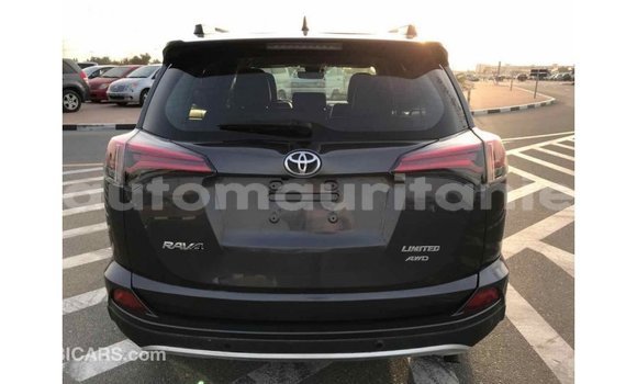Acheter Import Utilitaire Toyota HiAce Noir à Import - Dubai, Adrar Acheter Import Utilitaire Toyota HiAce Noir à Import - Dubai, Adrar