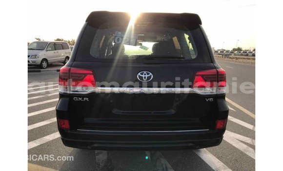 Acheter Import Voiture Toyota Land Cruiser Noir à Import - Dubai, Adrar Acheter Import Voiture Toyota Land Cruiser Noir à Import - Dubai, Adrar