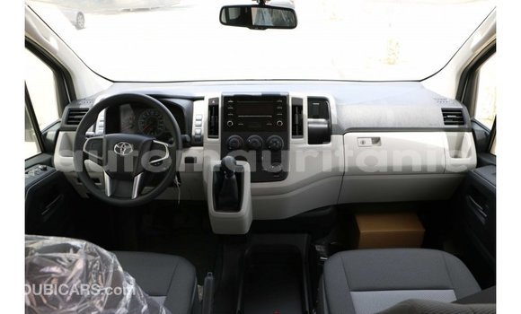 Buy Import Toyota Hiace White Car in Import - Dubai in Adrar Buy Import Toyota Hiace White Car in Import - Dubai in Adrar