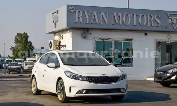 Acheter Import Voiture Kia Cerato Blanc à Import - Dubai, Adrar