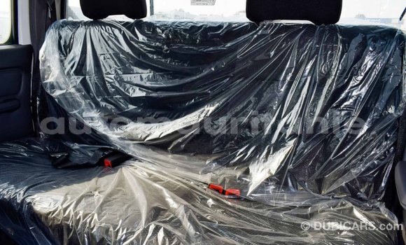 Acheter Import Voiture Nissan NP 300 Blanc à Import - Dubai, Adrar Acheter Import Voiture Nissan NP 300 Blanc à Import - Dubai, Adrar