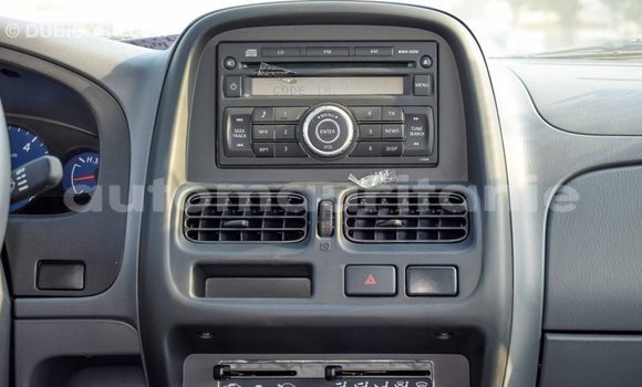 Acheter Import Voiture Nissan NP 300 Blanc à Import - Dubai, Adrar Acheter Import Voiture Nissan NP 300 Blanc à Import - Dubai, Adrar