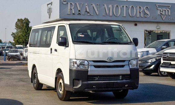 Acheter Import Voiture Toyota Hiace Blanc à Import - Dubai, Adrar Acheter Import Voiture Toyota Hiace Blanc à Import - Dubai, Adrar