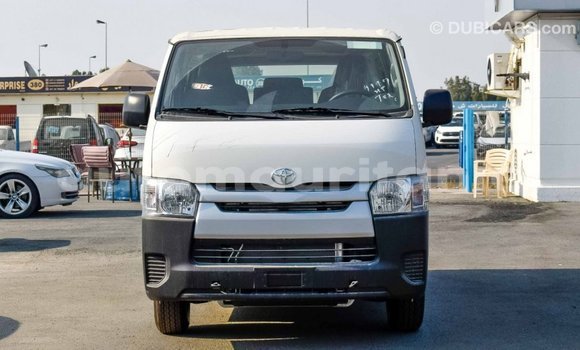Acheter Import Voiture Toyota Hiace Blanc à Import - Dubai, Adrar Acheter Import Voiture Toyota Hiace Blanc à Import - Dubai, Adrar