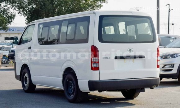 Acheter Import Voiture Toyota Hiace Blanc à Import - Dubai, Adrar Acheter Import Voiture Toyota Hiace Blanc à Import - Dubai, Adrar