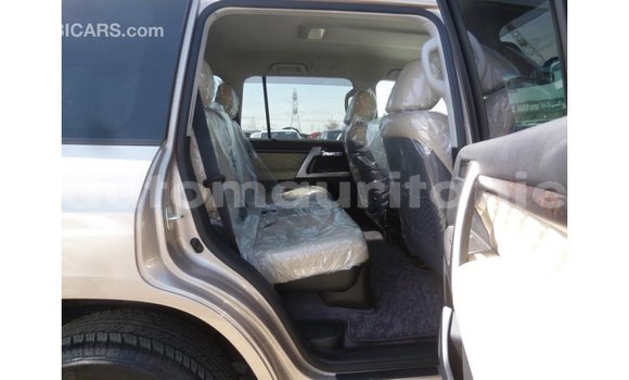 Acheter Import Voiture Toyota Land Cruiser Autre à Import - Dubai, Adrar Acheter Import Voiture Toyota Land Cruiser Autre à Import - Dubai, Adrar