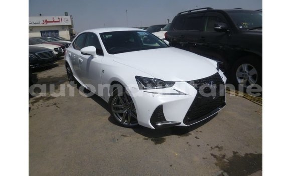 Acheter Import Voiture Lexus IS Blanc à Import - Dubai, Adrar Acheter Import Voiture Lexus IS Blanc à Import - Dubai, Adrar