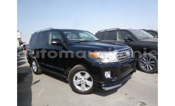 Acheter Import Voiture Toyota Land Cruiser Noir à Import - Dubai, Adrar Acheter Import Voiture Toyota Land Cruiser Noir à Import - Dubai, Adrar