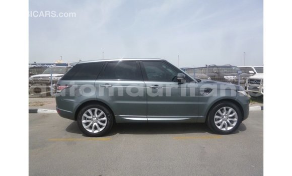 Acheter Import Voiture Land Rover Range Rover Vert à Import - Dubai, Adrar Acheter Import Voiture Land Rover Range Rover Vert à Import - Dubai, Adrar