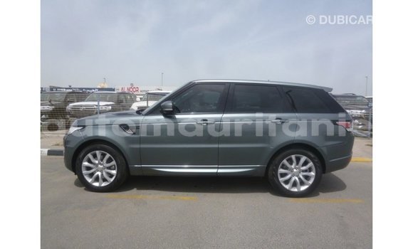 Acheter Import Voiture Land Rover Range Rover Vert à Import - Dubai, Adrar Acheter Import Voiture Land Rover Range Rover Vert à Import - Dubai, Adrar