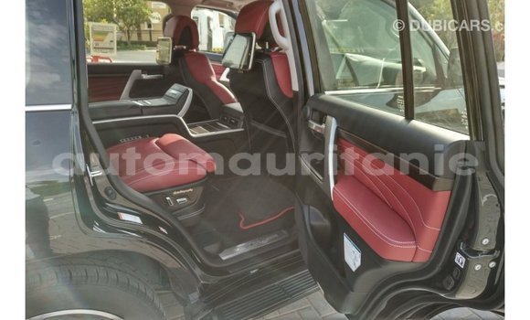 Buy Import Toyota Land Cruiser Black Car in Import - Dubai in Adrar Buy Import Toyota Land Cruiser Black Car in Import - Dubai in Adrar