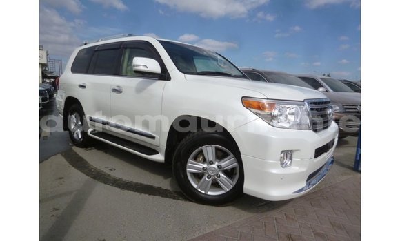 Acheter Import Voiture Toyota Land Cruiser Blanc à Import - Dubai, Adrar Acheter Import Voiture Toyota Land Cruiser Blanc à Import - Dubai, Adrar
