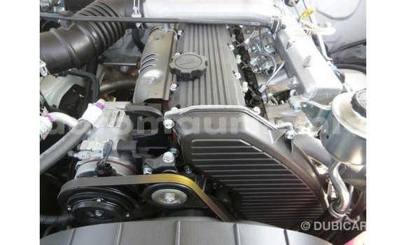 Acheter Import Voiture Toyota Land Cruiser Blanc à Import - Dubai, Adrar Acheter Import Voiture Toyota Land Cruiser Blanc à Import - Dubai, Adrar