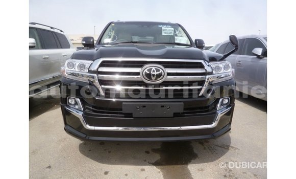 Acheter Import Voiture Toyota Land Cruiser Noir à Import - Dubai, Adrar Acheter Import Voiture Toyota Land Cruiser Noir à Import - Dubai, Adrar