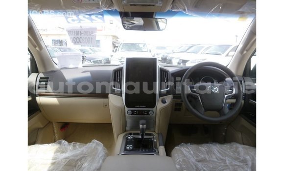 Acheter Import Voiture Toyota Land Cruiser Noir à Import - Dubai, Adrar Acheter Import Voiture Toyota Land Cruiser Noir à Import - Dubai, Adrar