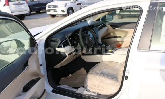 Buy Import Toyota Camry White Car in Import - Dubai in Adrar Buy Import Toyota Camry White Car in Import - Dubai in Adrar