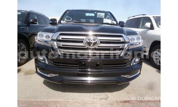 Acheter Import Voiture Toyota Land Cruiser Noir à Import - Dubai, Adrar Acheter Import Voiture Toyota Land Cruiser Noir à Import - Dubai, Adrar