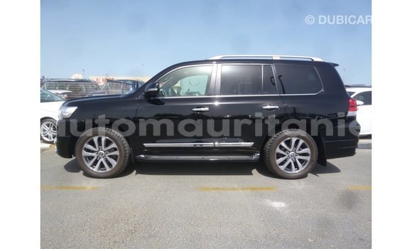 Acheter Import Voiture Toyota Land Cruiser Noir à Import - Dubai, Adrar Acheter Import Voiture Toyota Land Cruiser Noir à Import - Dubai, Adrar